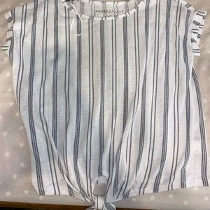 Striped shirt with tie at the bottom